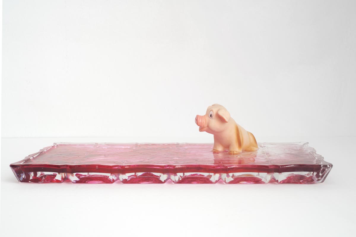 The Happy Pig — Antonella_Quacchia_Happy_piggy_2_Mixed_media_on_bohemian_glass_support_15x35x20cm_2023_Photo_Pellegrini